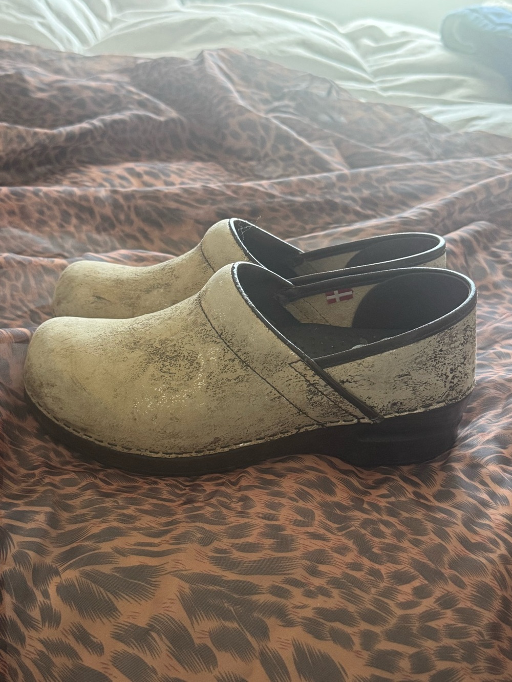 Sanita Professional Danish Clogs Beige Distressed Textured Leather, Size 38